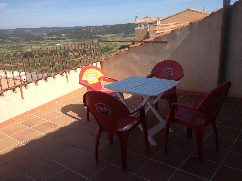 Apartaments La Fabrica Horta de Sant Joan Δωμάτιο φωτογραφία