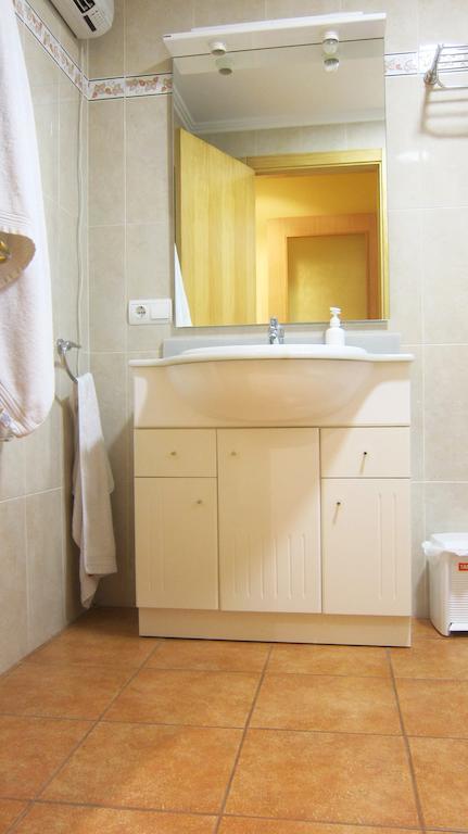 Apartaments La Fabrica Horta de Sant Joan Δωμάτιο φωτογραφία