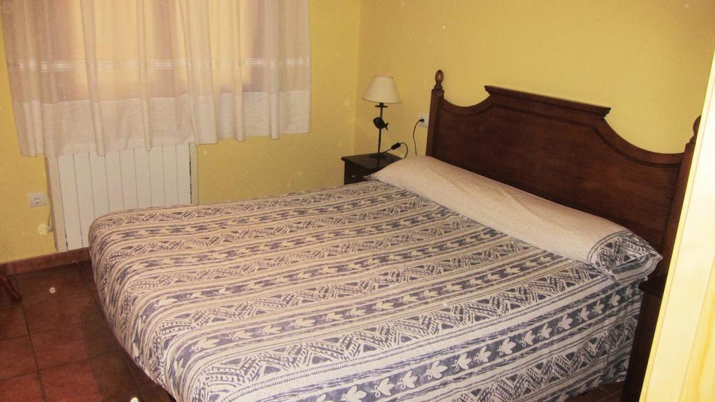 Apartaments La Fabrica Horta de Sant Joan Δωμάτιο φωτογραφία